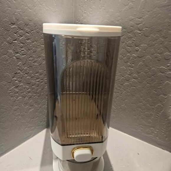 New in Box Rice Dispenser - Picture 1 of 5